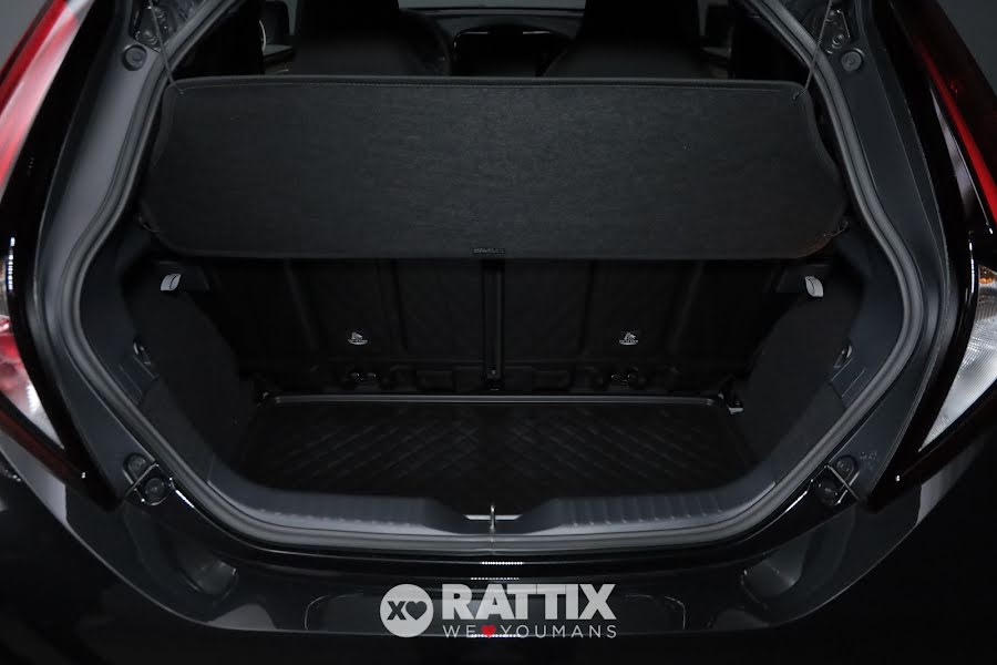 Toyota Aygo X 1.5 Hybrid Icon e-CVT Ginger Beige & Black  Nuovo foto 6