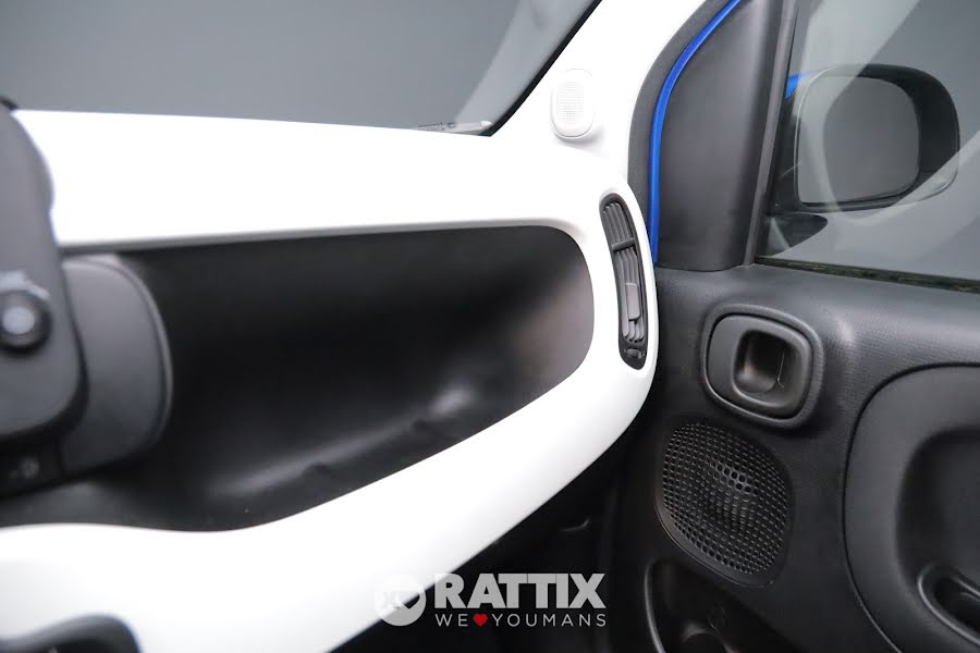 Fiat Panda Pandina 1.0 Firefly Hybrid 70CV Cross BLU ITALIA METALLIZZATO  Aziendale foto 25