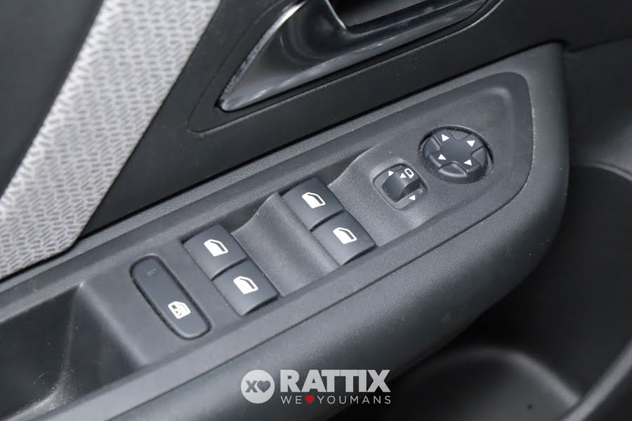 Citroen C4 1.2 Puretech 130CV Shine  Nero Notte  Aziendale foto 25