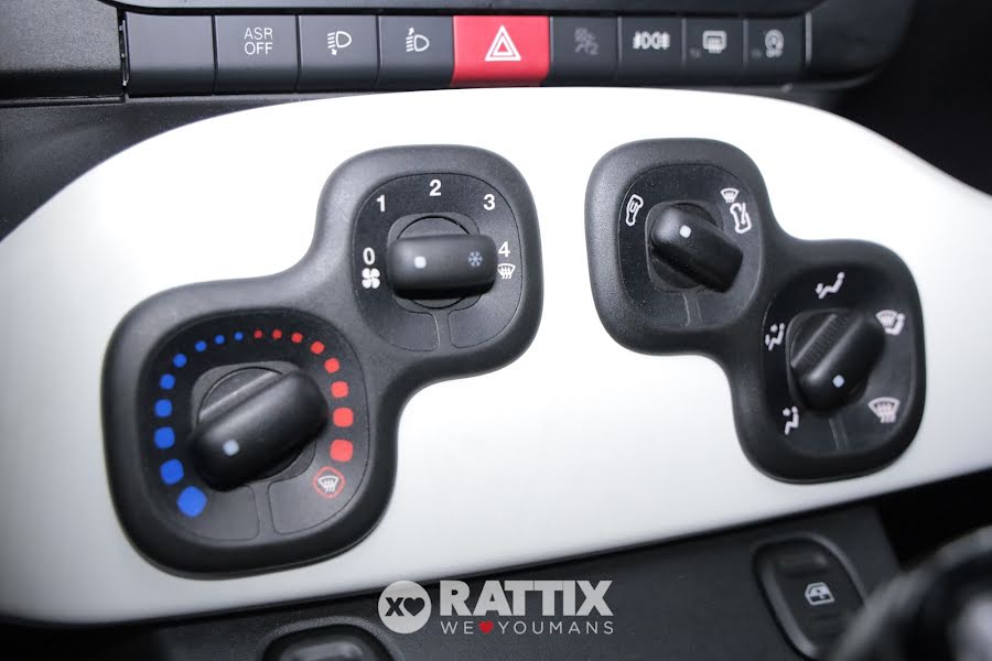 Fiat Panda Pandina 1.0 Firefly Hybrid 70CV Cross ROSSO PASSIONE PASTELLO  Aziendale foto 27