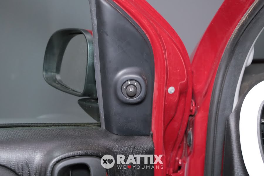 Fiat Panda Pandina 1.0 Firefly Hybrid 70CV Cross ROSSO PASSIONE PASTELLO  Aziendale foto 29