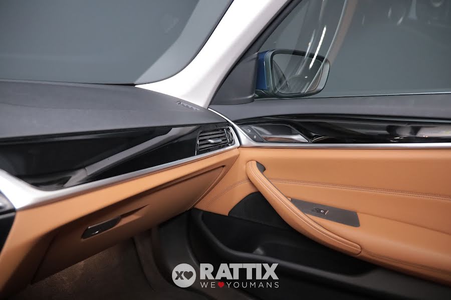 BMW 530 e 2.0 PHEV Business Auto Xdrive  Blu  Aziendale foto 41