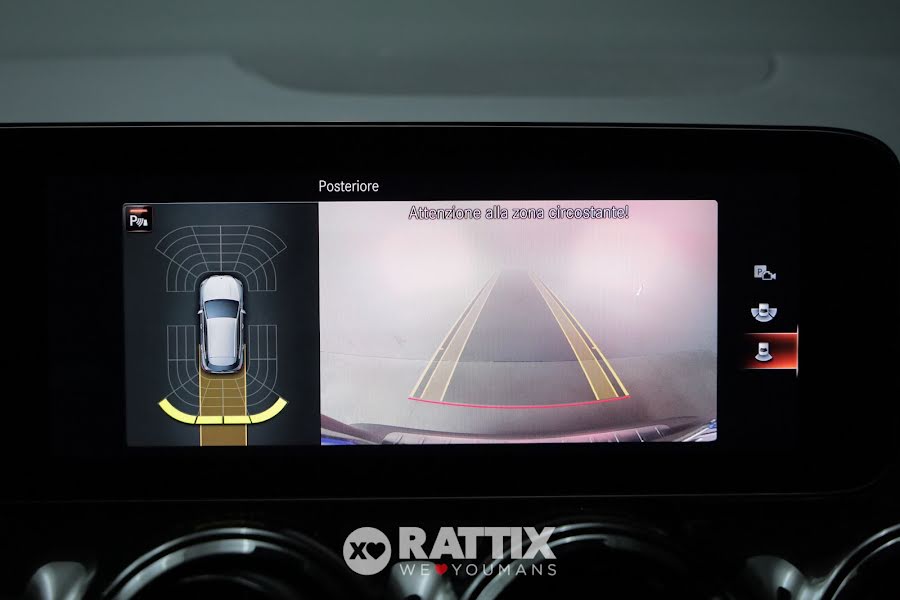 Mercedes-Benz GLA 200 d 2.0 150CV Business Extra Auto Grigio  Aziendale foto 16