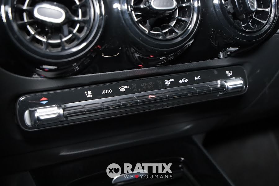 Mercedes-Benz GLA 200 d 2.0 150CV Business Extra Auto Grigio  Aziendale foto 28