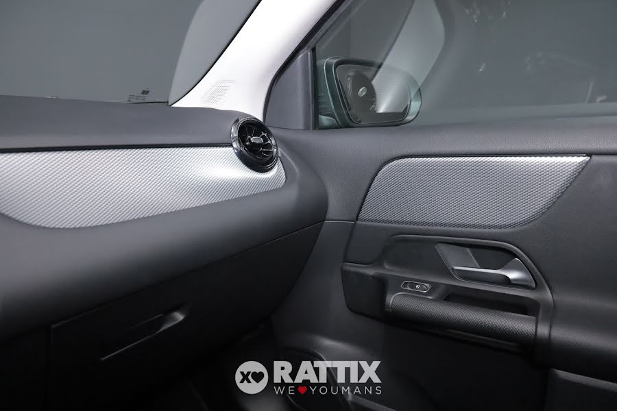 Mercedes-Benz GLA 200 d 2.0 150CV Business Extra Auto Grigio  Aziendale foto 34