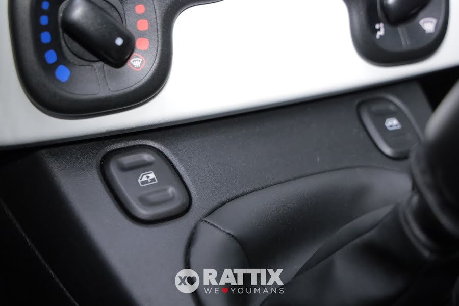 Fiat Panda Pandina 1.0 firefly hybrid 70CV Cross Solid White  Aziendale foto 27