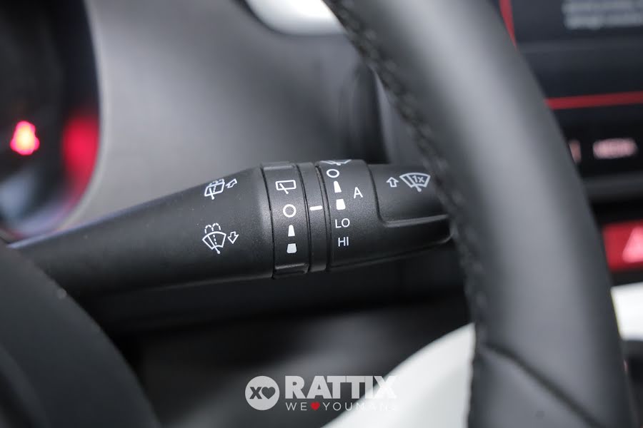 Fiat Panda Pandina 1.0 Firefly Hybrid 70CV Cross Verde Foresta  Aziendale foto 14