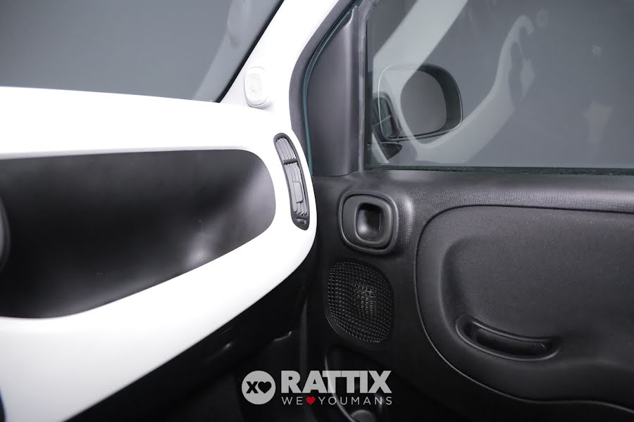 Fiat Panda Pandina 1.0 Firefly Hybrid 70CV Cross Verde Foresta  Aziendale foto 32