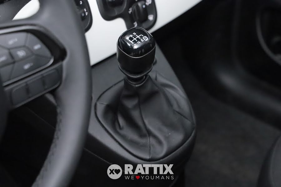 Fiat Panda Pandina 1.0 Firefly Hybrid 70CV Cross Rosso Passione Pastello  Aziendale foto 23