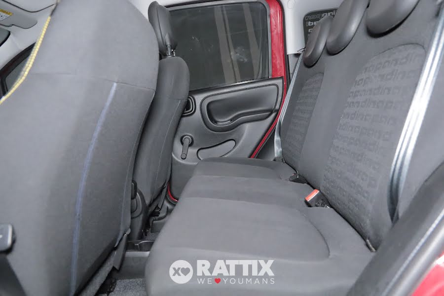 Fiat Panda Pandina 1.0 Firefly Hybrid 70CV Cross Rosso Passione Pastello  Aziendale foto 24