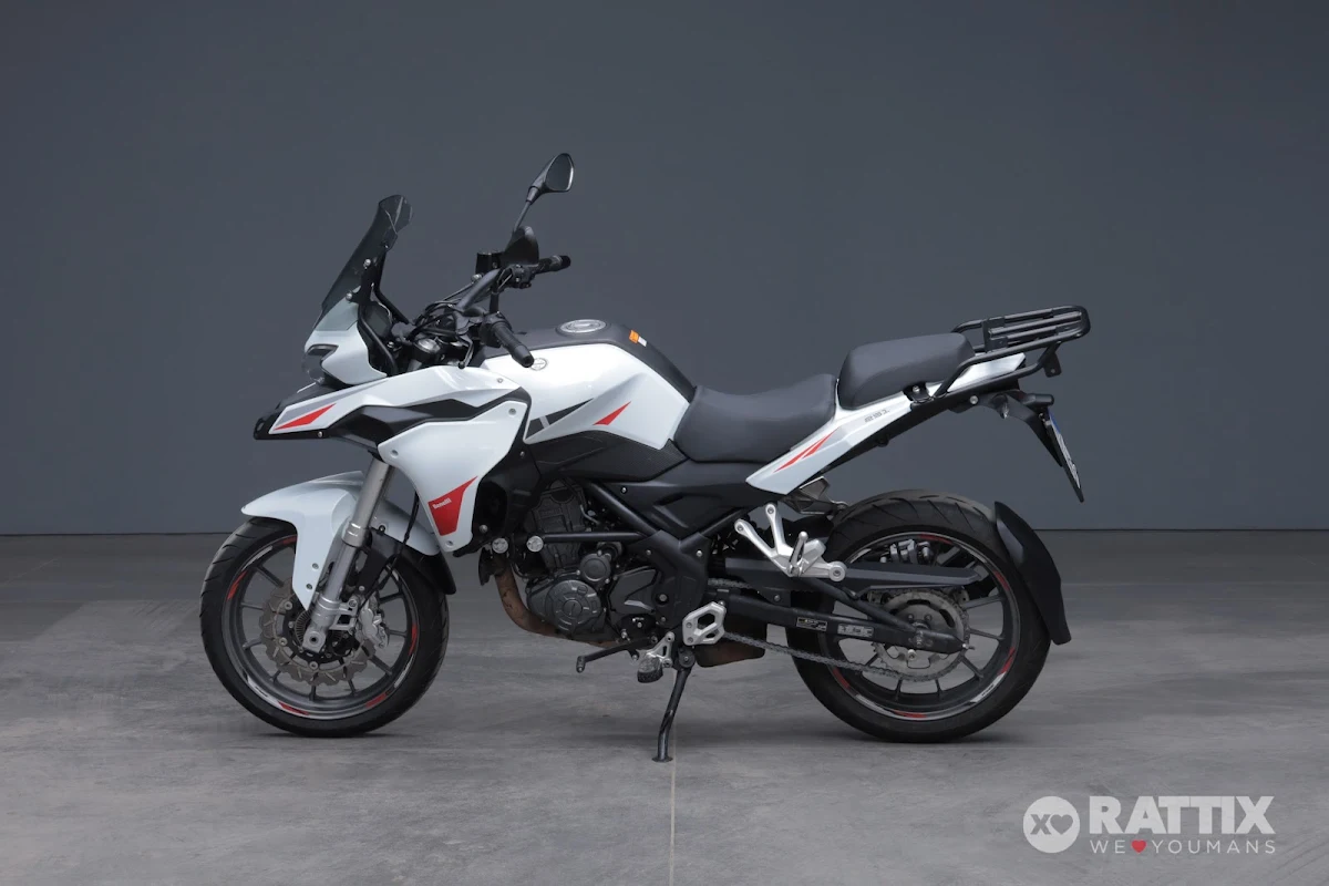 BENELLI TRK 251 Trk E5