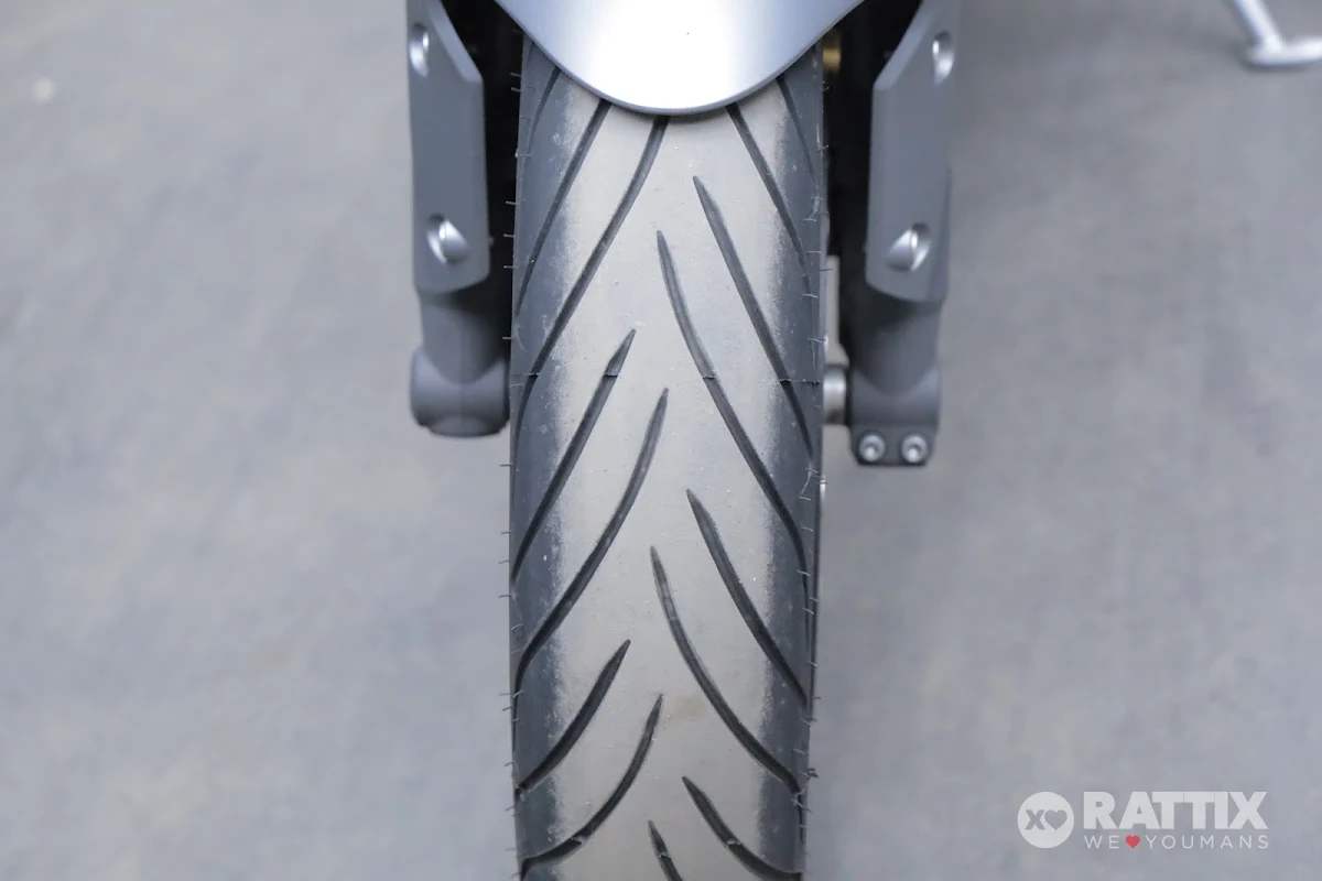 TRIUMPH Street Triple  675 