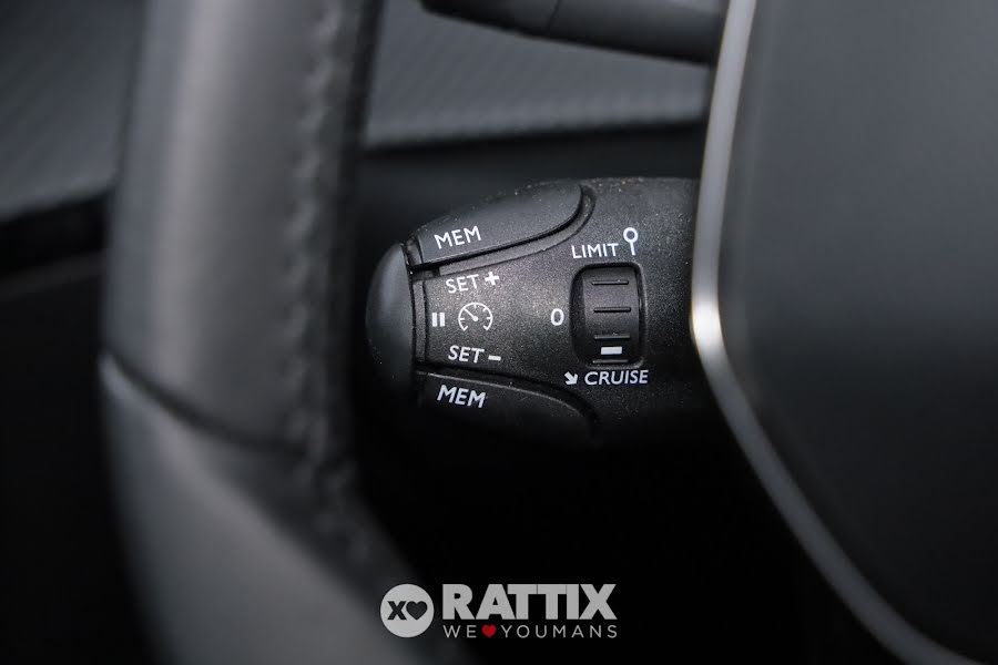 Peugeot 2008 1.2 Puretech 100CV Allure Bianco Okenite  Aziendale foto 14