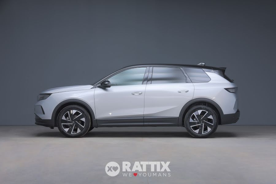 Opel Grandland 1.2 Hybrid 145CV GS e-DCS6 Kristall Silver  Aziendale foto 2