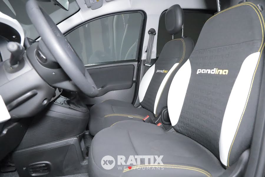 Fiat Panda Pandina 1.0 Firefly Hybrid 70CV Cross Nero Cinema  Aziendale foto 8