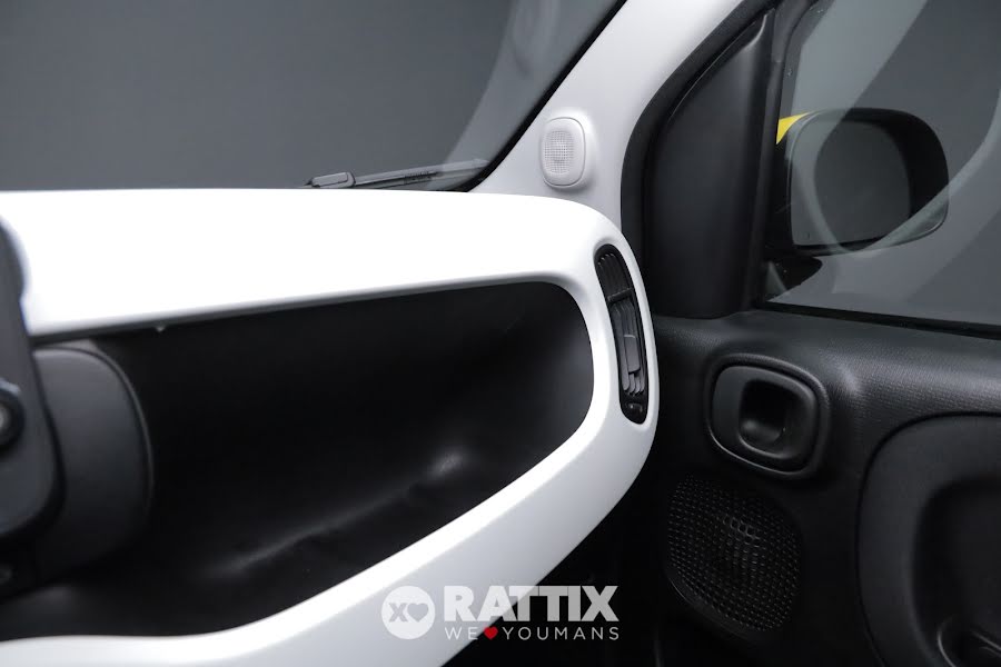 Fiat Panda Pandina 1.0 Firefly Hybrid 70CV Cross Nero Cinema  Aziendale foto 25