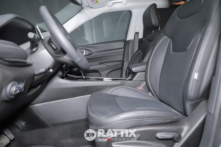 Jeep Compass 1.5 Turbo T4 Mhev 130CV S DCT Graphite Gray & Tetto Nero  Aziendale foto 8