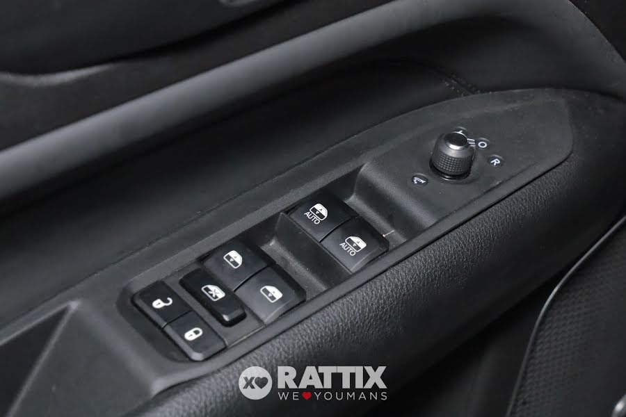 Jeep Compass 1.5 Turbo T4 Mhev 130CV S DCT Graphite Gray & Tetto Nero  Aziendale foto 25