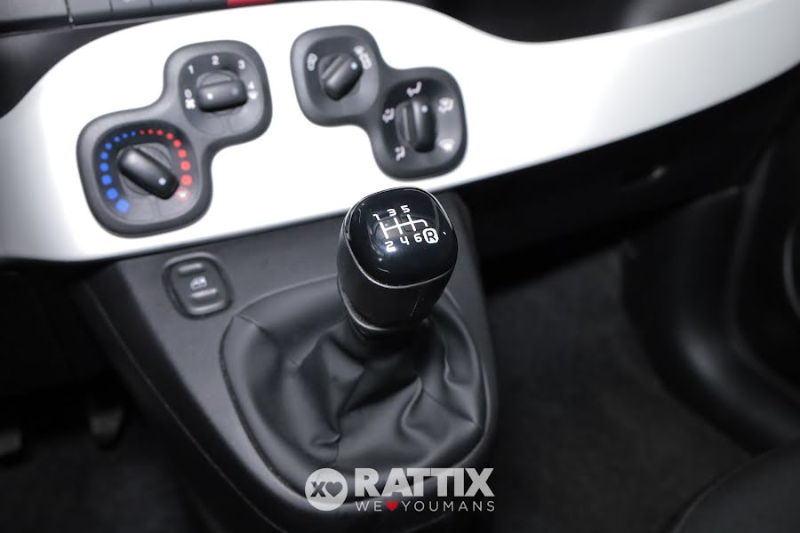 Fiat Panda Pandina 1.0 Firefly Hybrid 70CV Cross Rosso Passione Pastello  Aziendale foto 23