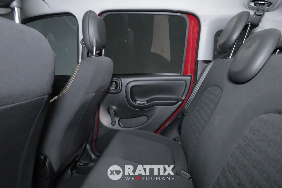 Fiat Panda Pandina 1.0 Firefly Hybrid 70CV Cross Rosso Passione Pastello  Aziendale foto 26