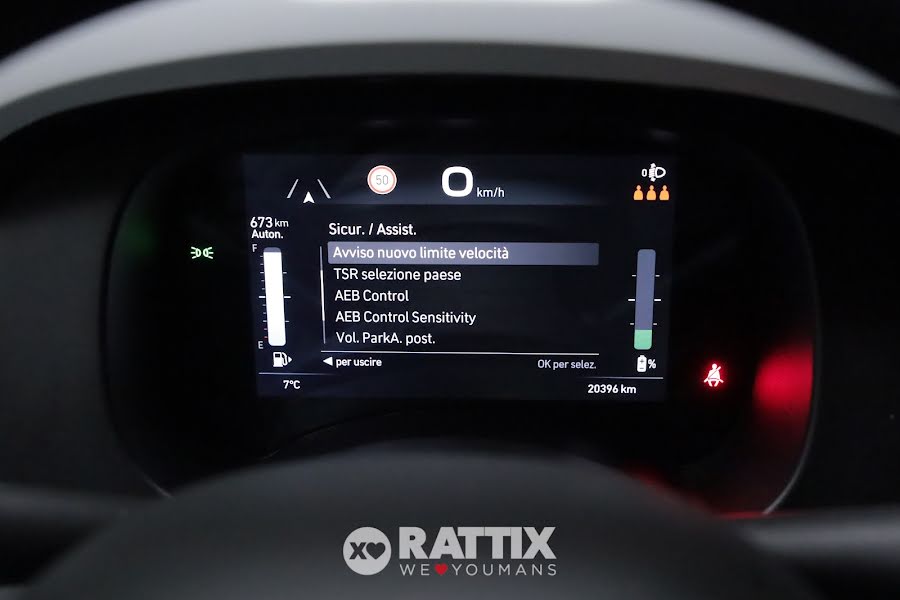 Fiat Panda Pandina 1.0 Firefly Hybrid 70CV Cross Rosso Passione Pastello  Aziendale foto 18