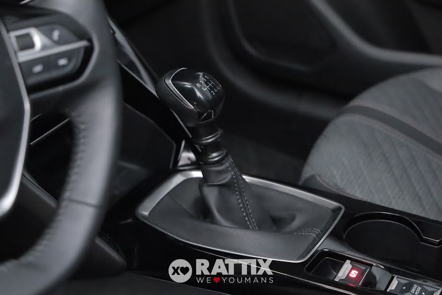 Peugeot 208 1.2 Puretech 100CV Allure Nero Perla  Aziendale foto 24