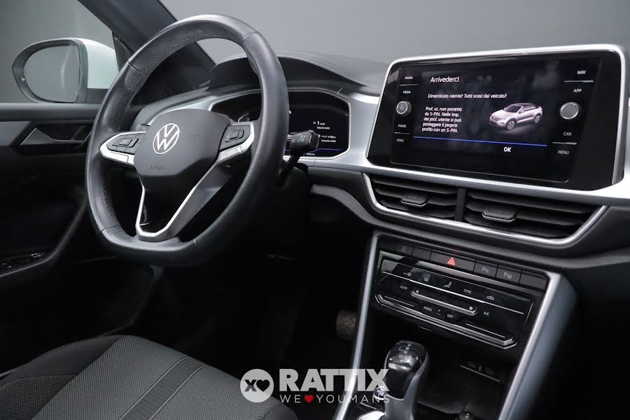 Volkswagen T-Roc Cabriolet 1.5 TSI Style DSG + gancio traino Pure White Pastello & Capote Nera  Aziendale foto 18