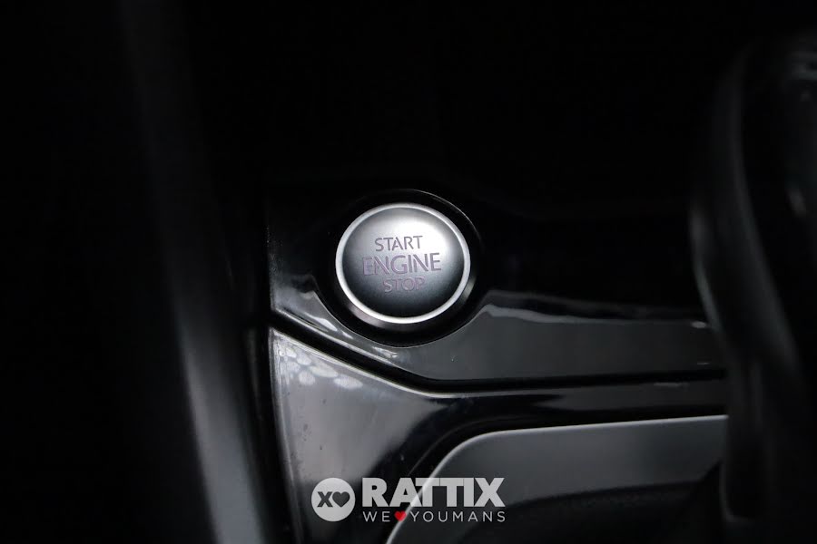 Volkswagen T-Roc Cabriolet 1.5 TSI Style DSG + gancio traino Pure White Pastello & Capote Nera  Aziendale foto 25