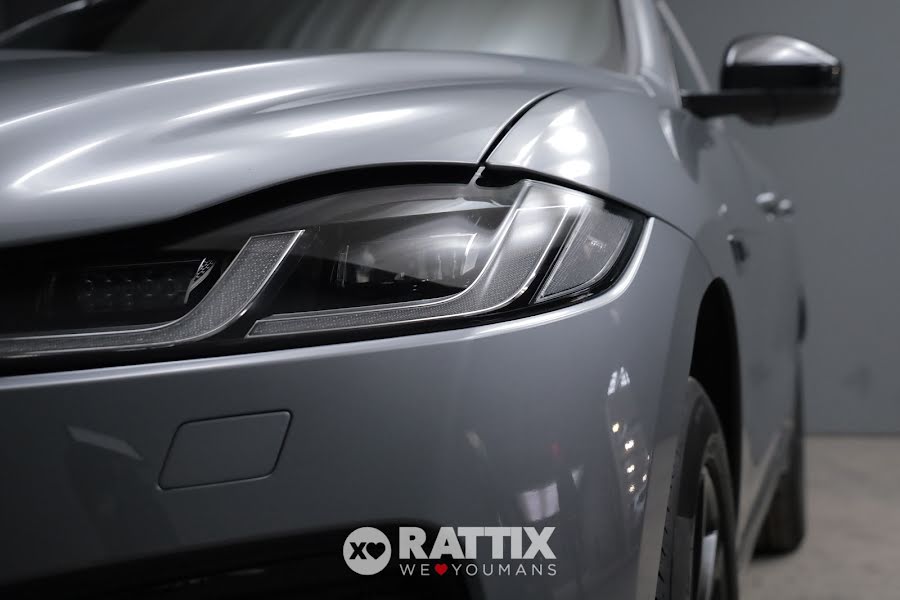 Jaguar F-Pace 2.0d i4 Mhev 204CV R-Dynamic Black AWD Auto + tetto panoramico Grigio  Aziendale foto 3