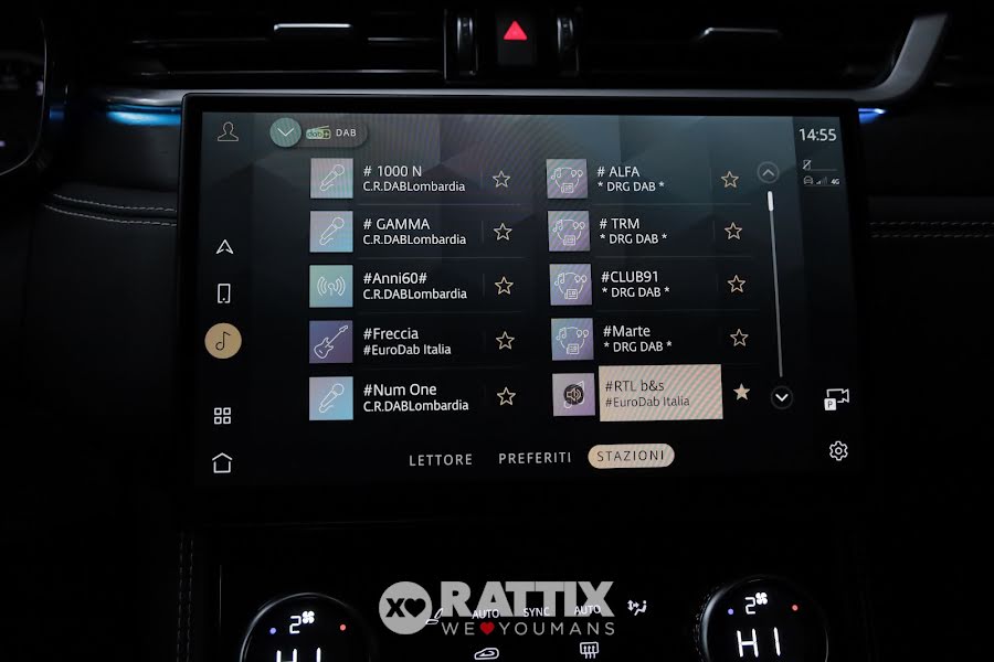 Jaguar F-Pace 2.0d i4 Mhev 204CV R-Dynamic Black AWD Auto + tetto panoramico Grigio  Aziendale foto 24