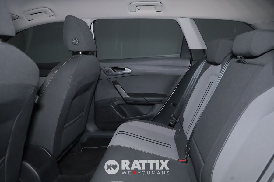 SEAT Leon Sportstourer 1.0 ETSI 110CV Business DSG Bianco  Aziendale foto 31