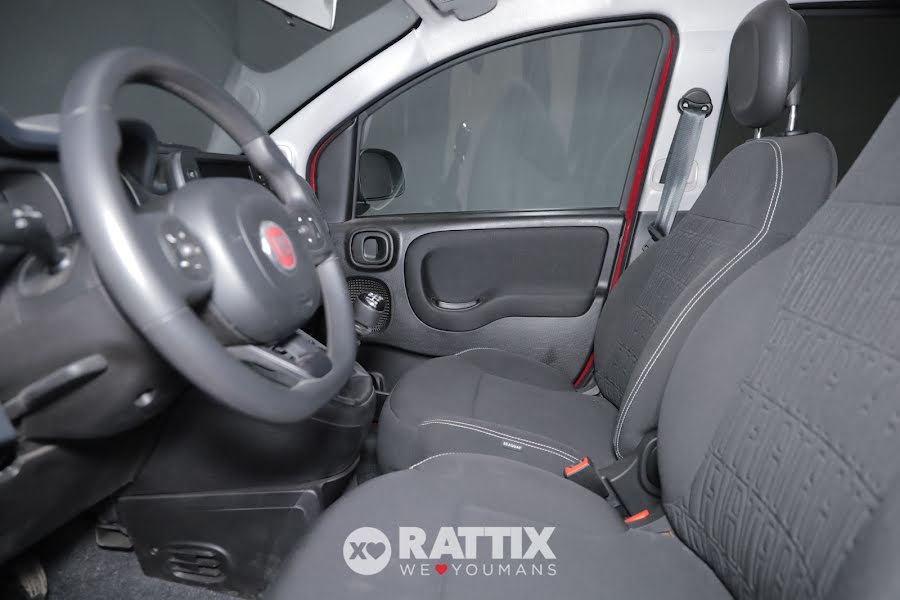 Fiat Panda 1.0 firefly hybrid 70CV Cross Rosso Passione  Aziendale foto 8