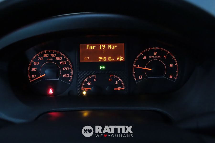 Peugeot Boxer 2.2 BlueHDI 140CV L2H2 (IVA ESCLUSA) Da verificare  Aziendale foto 13