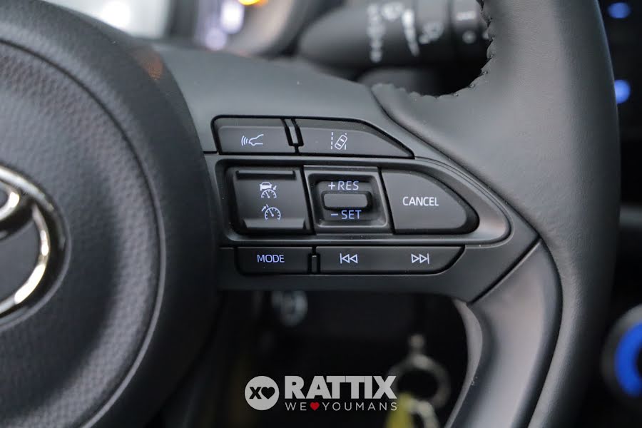 Toyota Aygo X 1.0 72CV Active s-CVT Super White   Km 0 foto 11