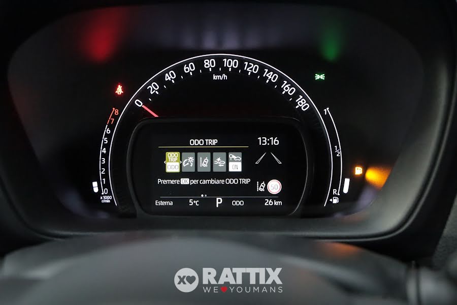 Toyota Aygo X 1.0 72CV Active s-CVT Super White   Km 0 foto 14