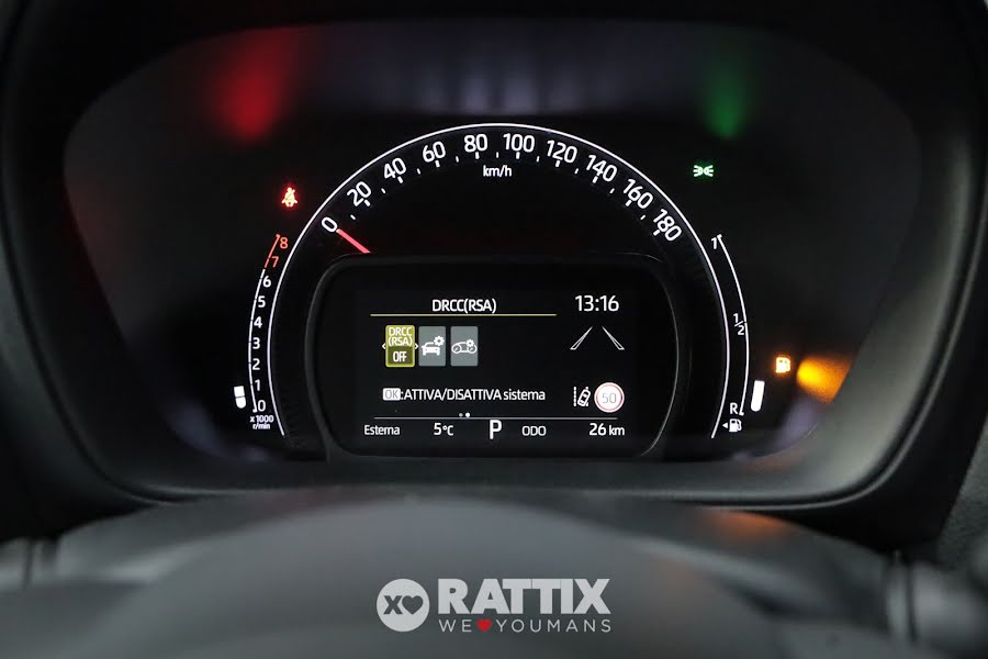 Toyota Aygo X 1.0 72CV Active s-CVT Super White   Km 0 foto 15