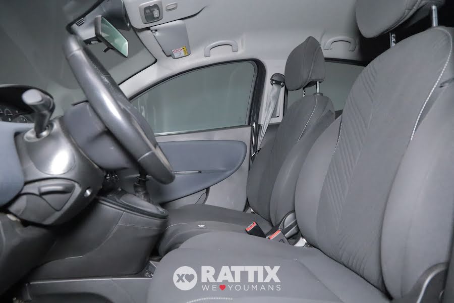 Lancia Ypsilon 1.0 Firefly Hybrid 70CV Gold Nero   Aziendale foto 7