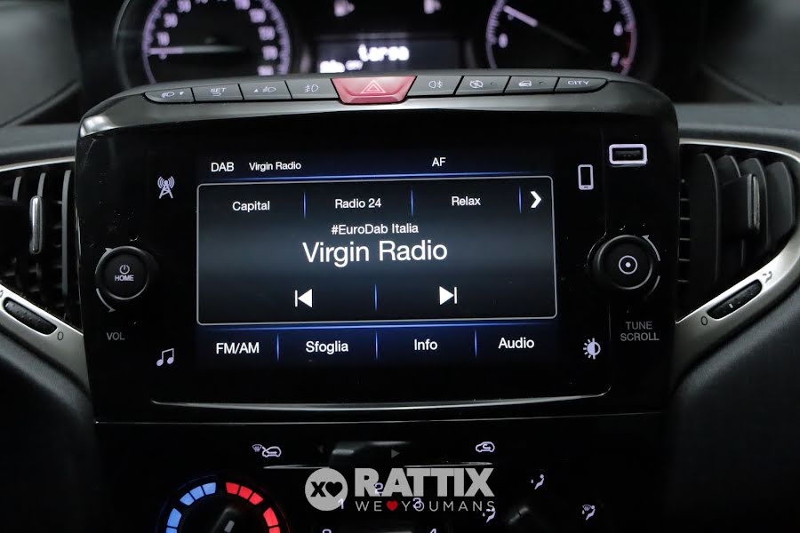 Lancia Ypsilon 1.0 Firefly Hybrid 70CV Gold Nero   Aziendale foto 16