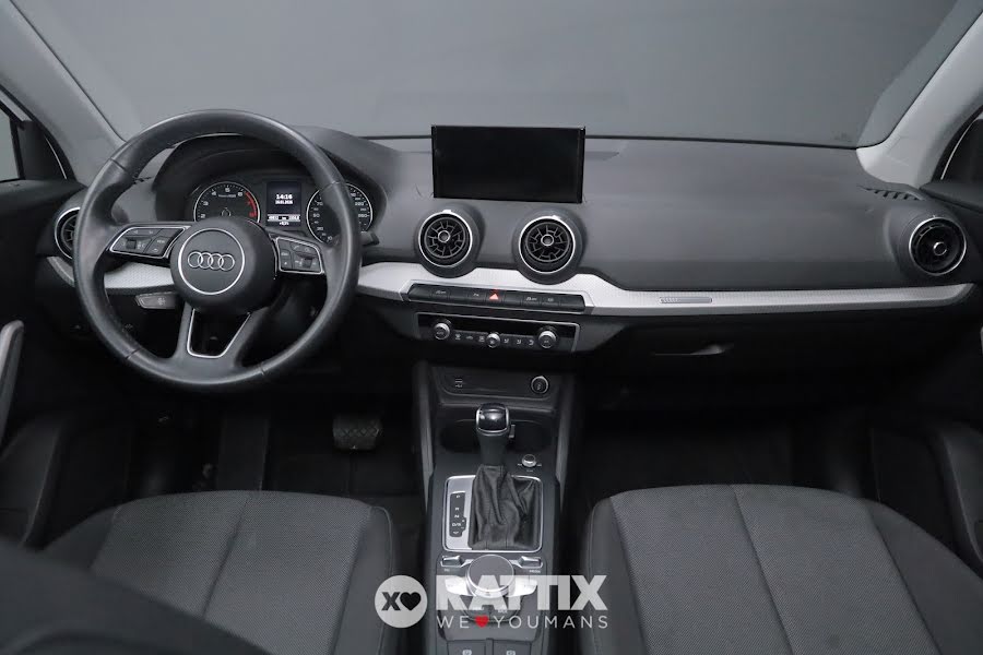 Audi Q2 35 1.5 tfsi 150CV Business s-tronic Bianco Ghiaccio   Aziendale foto 9