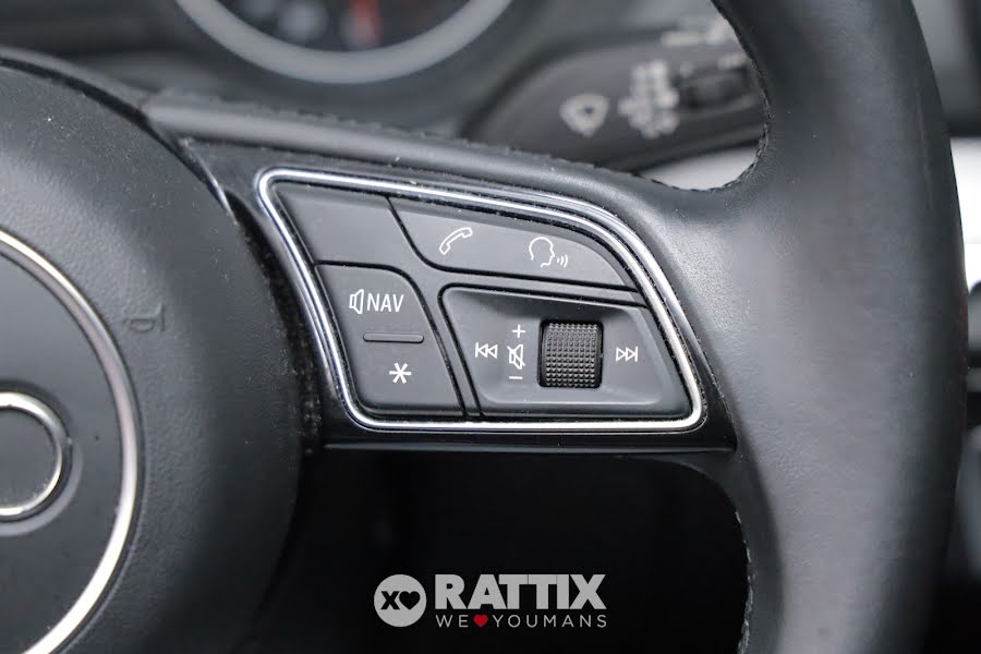 Audi Q2 35 1.5 tfsi 150CV Business s-tronic Bianco Ghiaccio   Aziendale foto 12