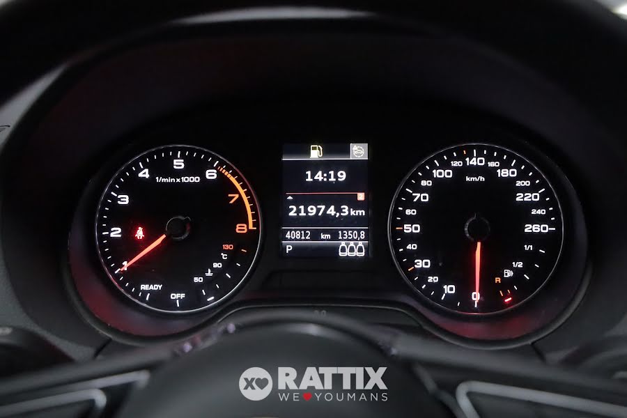 Audi Q2 35 1.5 tfsi 150CV Business s-tronic Bianco Ghiaccio   Aziendale foto 16