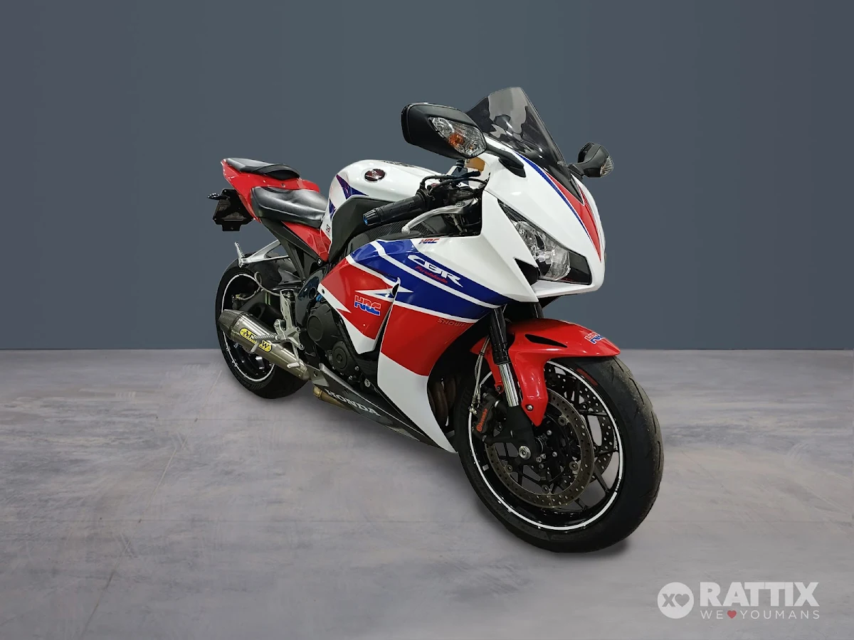 HONDA CBR 1000 RR Fireblade my13 (12)