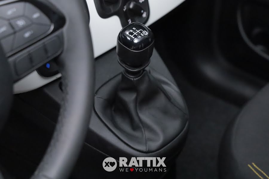 Fiat Panda Pandina 1.0 Firefly Hybrid 70CV Cross Nero Cinema  Aziendale foto 22