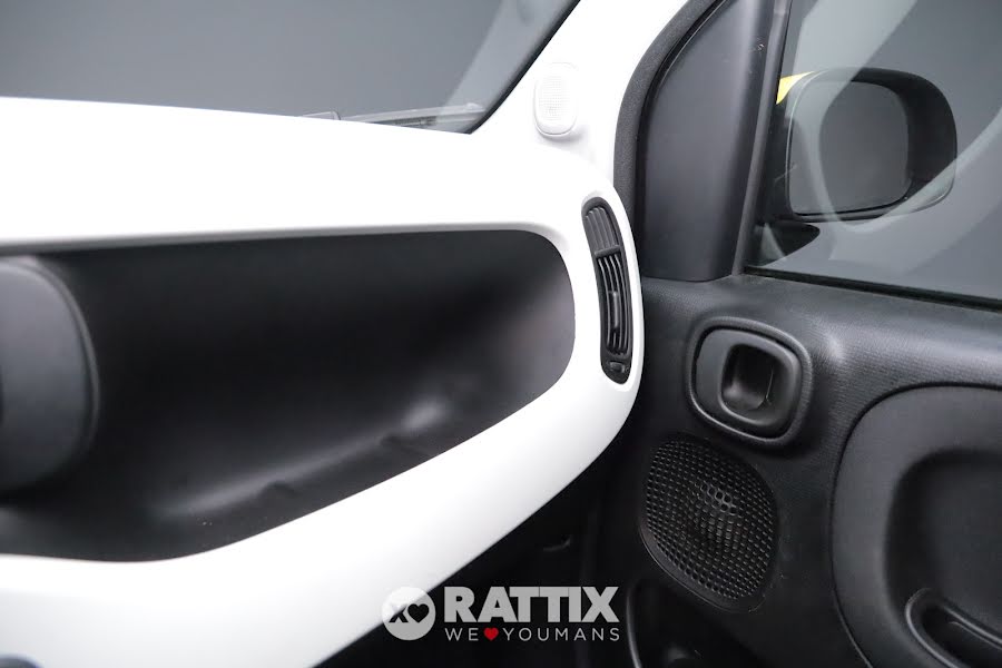 Fiat Panda Pandina 1.0 Firefly Hybrid 70CV Cross Nero Cinema  Aziendale foto 24