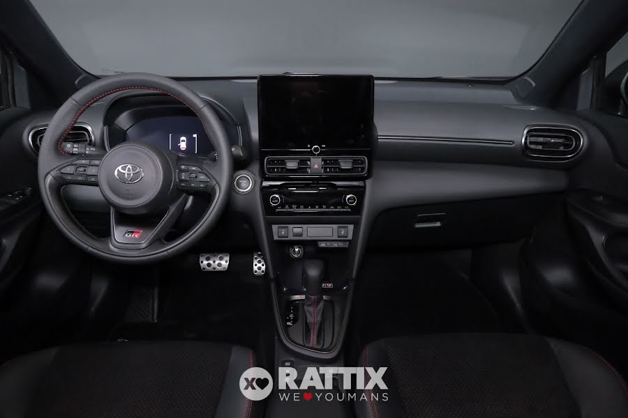 Toyota Yaris Cross 1.5 Hybrid 130CV GR Sport e-CVT Storm Grey & Black  Nuovo foto 9