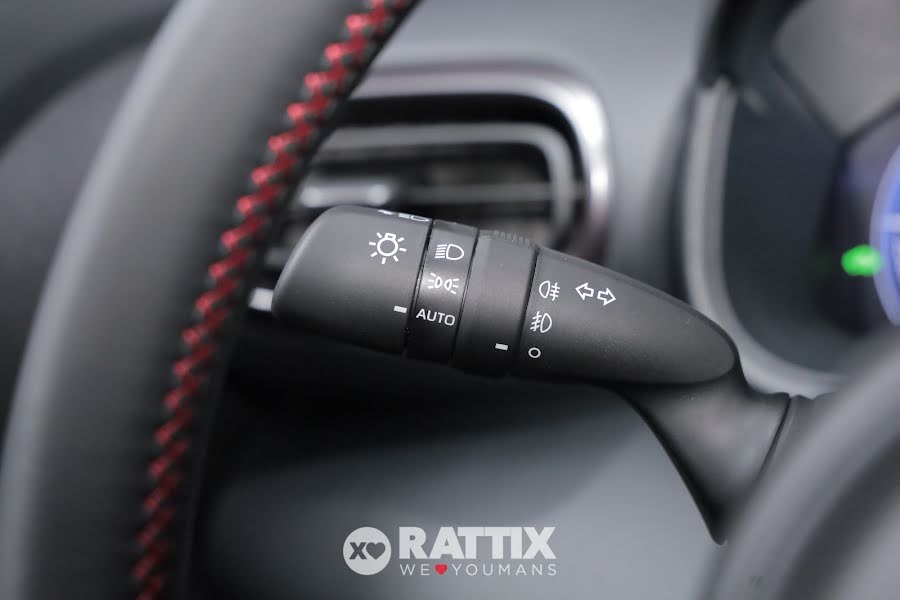 Toyota Yaris Cross 1.5 Hybrid 130CV GR Sport e-CVT Storm Grey & Black  Nuovo foto 13