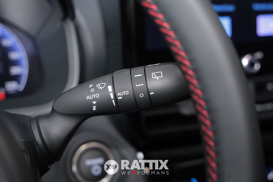 Toyota Yaris Cross 1.5 Hybrid 130CV GR Sport e-CVT Storm Grey & Black  Nuovo foto 14