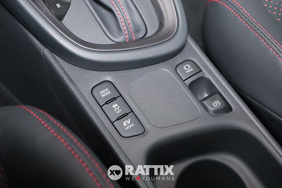 Toyota Yaris Cross 1.5 Hybrid 130CV GR Sport e-CVT Storm Grey & Black  Nuovo foto 28