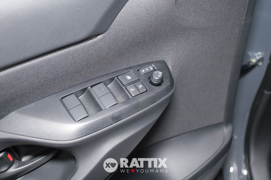 Toyota Yaris Cross 1.5 Hybrid 130CV GR Sport e-CVT Storm Grey & Black  Nuovo foto 33