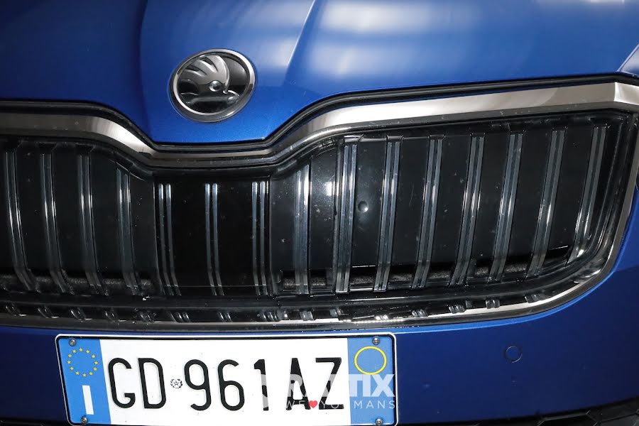 Skoda Superb Wagon 1.4 TSI Phev Executive DSG Blu  Aziendale foto 4